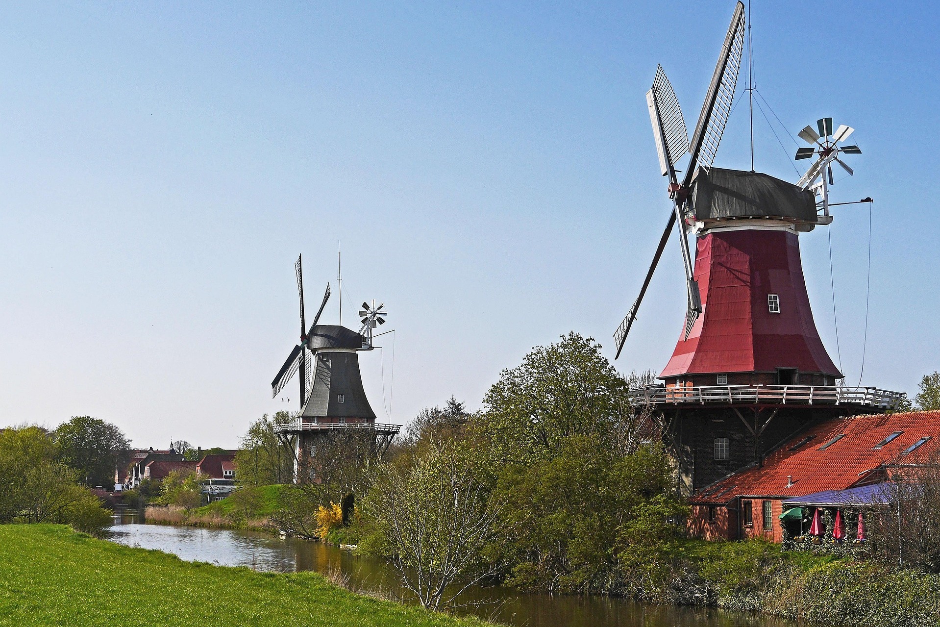 hpgruesen windmills 2973079 1920